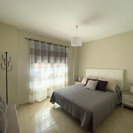 Piso Acogedor En Eras 아파트